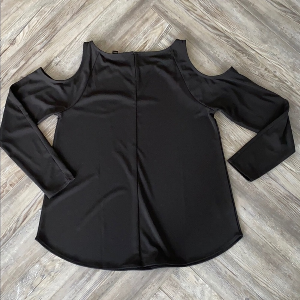 Cold Shoulder Top - Picture 2 of 3